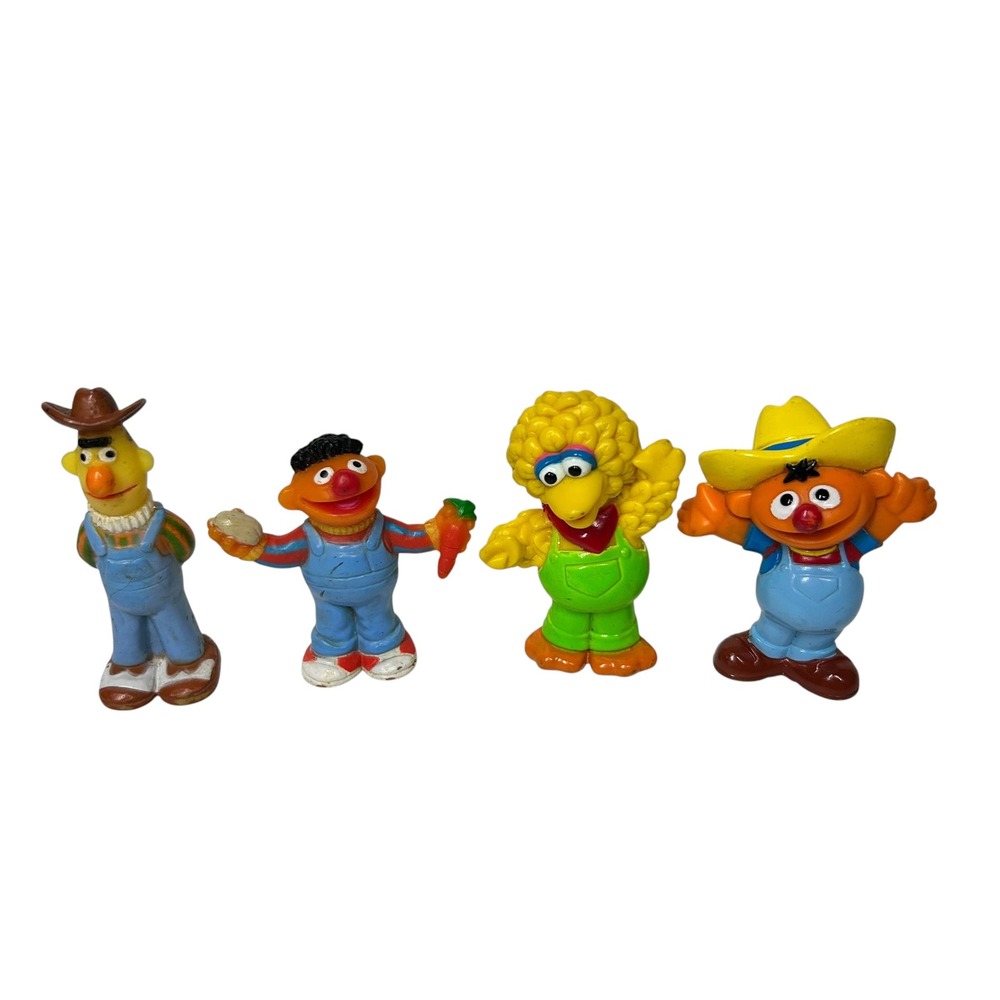 Vtg Sesame Street PVC Figures Lot Bert Ernie Big Bird Farm Theme 4pc Set